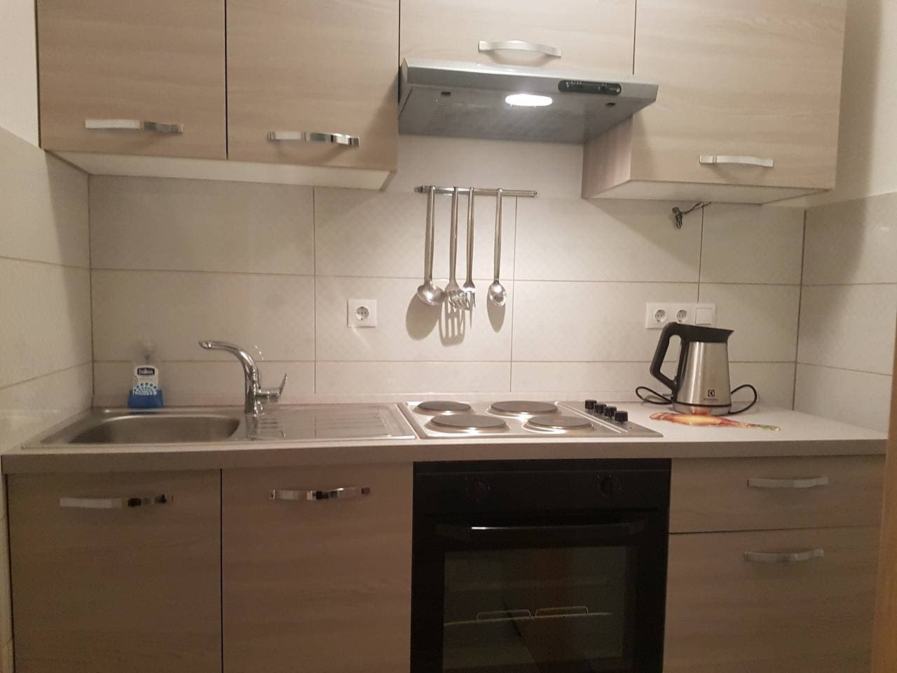 1-Zimmer-Ferienwohnung mit Balkon und Meerblick Jelsa, Hvar A-196-e 1