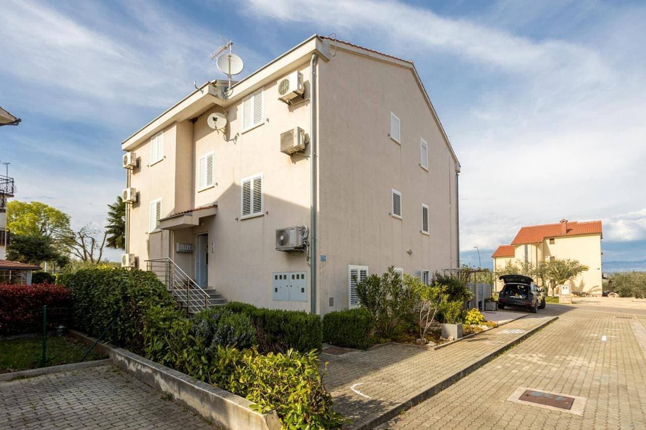 Apartments with a parking space Porat, Krk - 22188 1