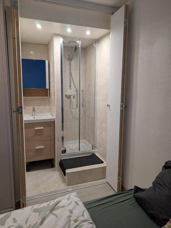 Foto 10 von 11: Double Room with Private Bathroom