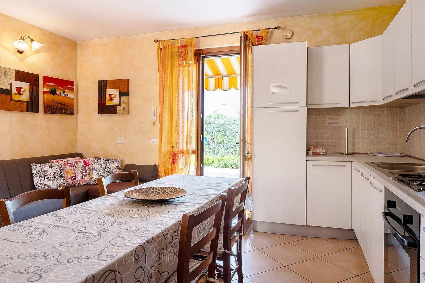 Foto 9 von 34: Appartamento Gigli mit Garten, Gemeinschaftspool, WLAN und Klimaanlage