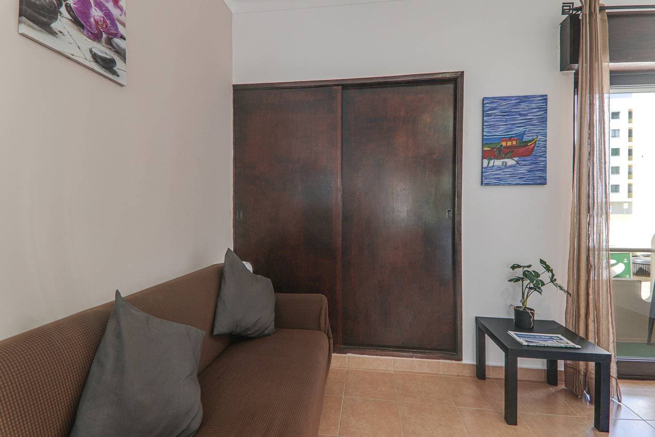 Foto 5 von 20: Ferienwohnung "Beach Residenz 12" mit Balkon, WLAN & Gemeinschaftsterrasse
