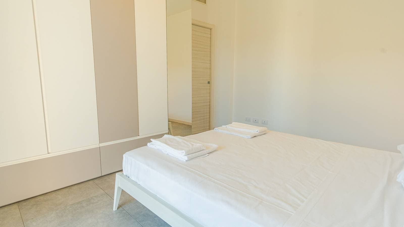 Foto 11 von 21: Ferienwohnung für 4 Personen mit Pool