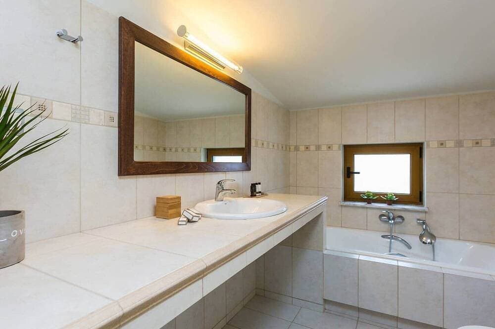 Foto 8 von 30: Villa Staride, heated pool, sea view, family, cozy