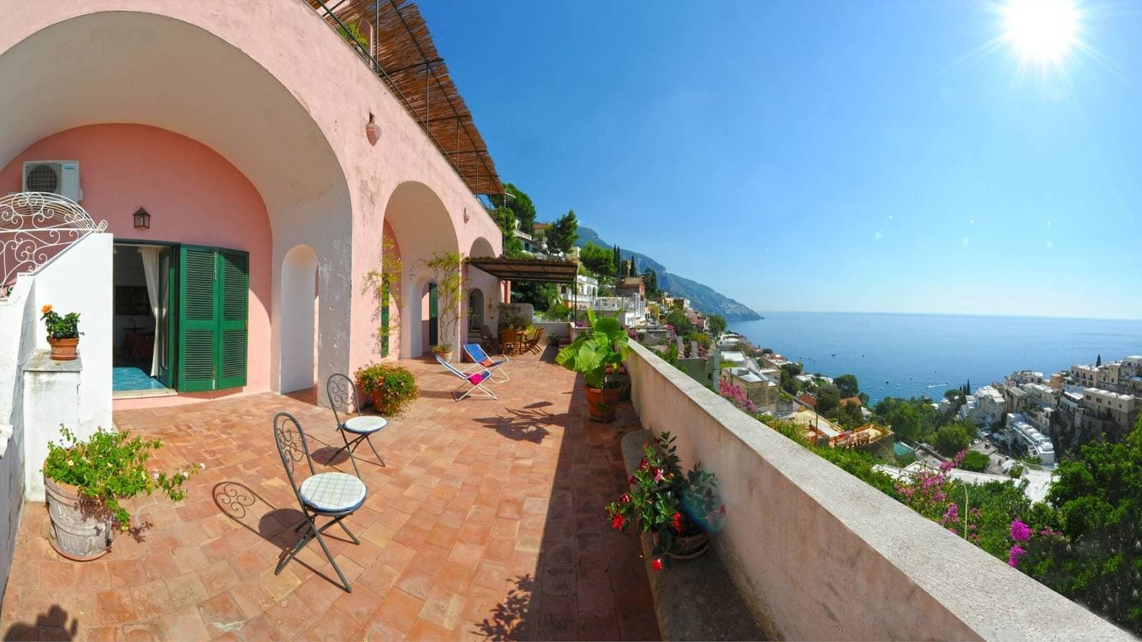 Foto 2 von 20: Villa für 6 Personen mit Balkon