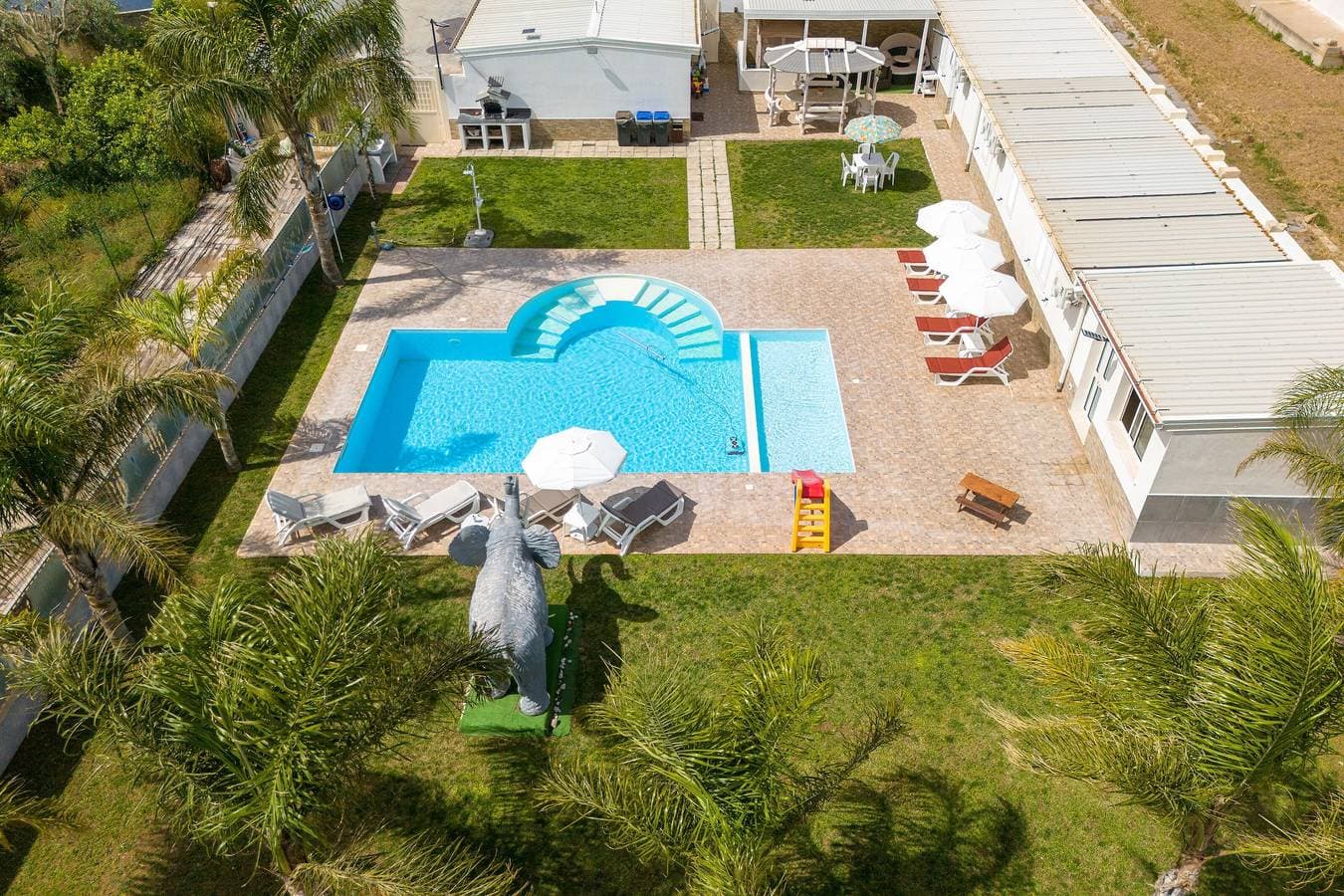 Jungle Holiday Villa 1