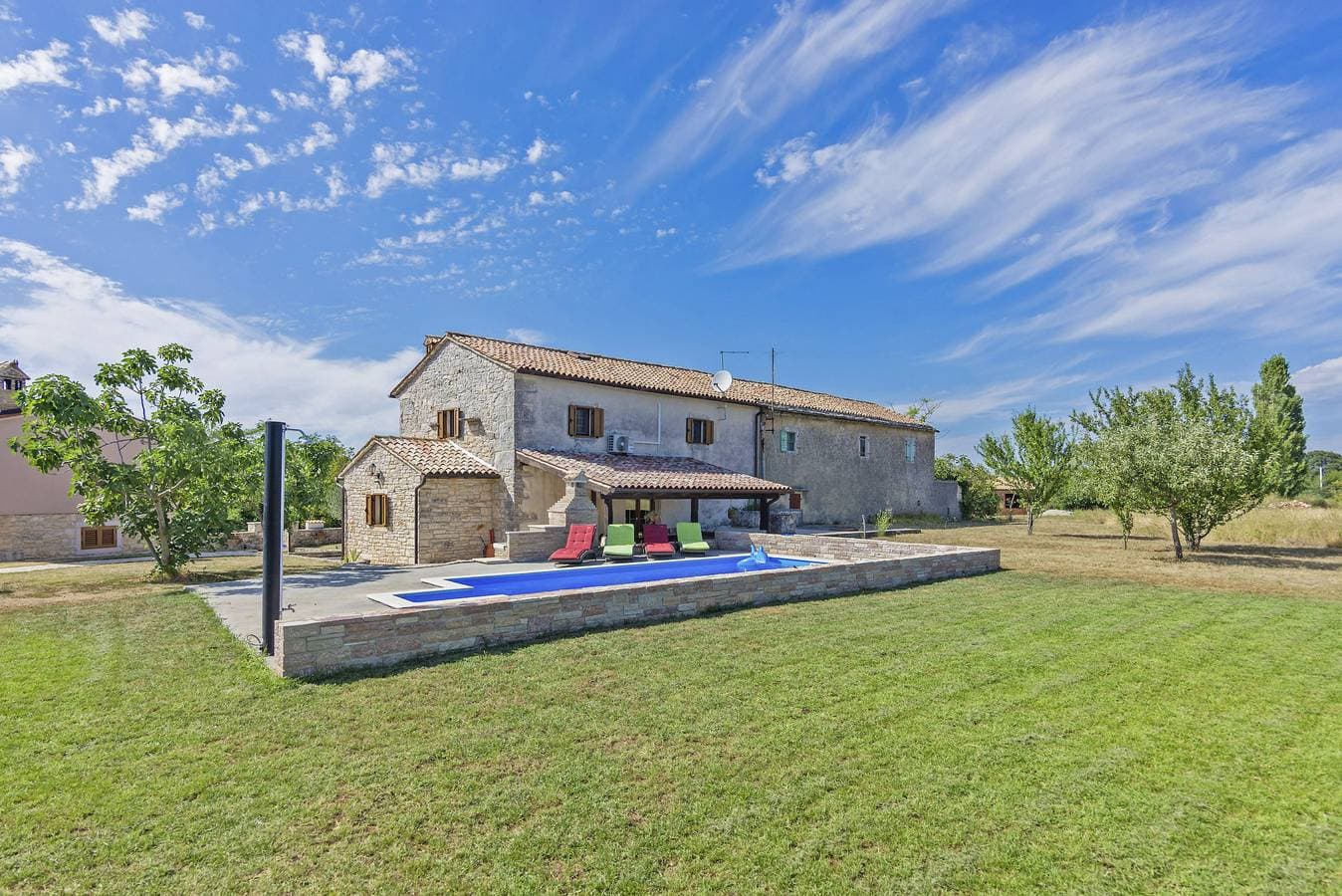 Ferienhaus Mariva * großer Garten, privater Pool, Grill, WLAN 1