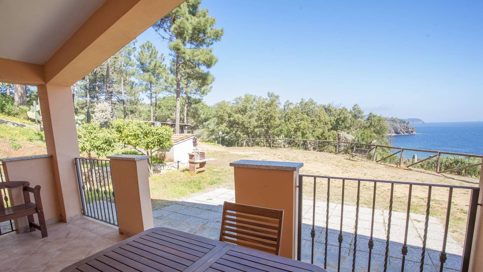 Foto 13 von 33: Villa für 4 Personen mit Garten