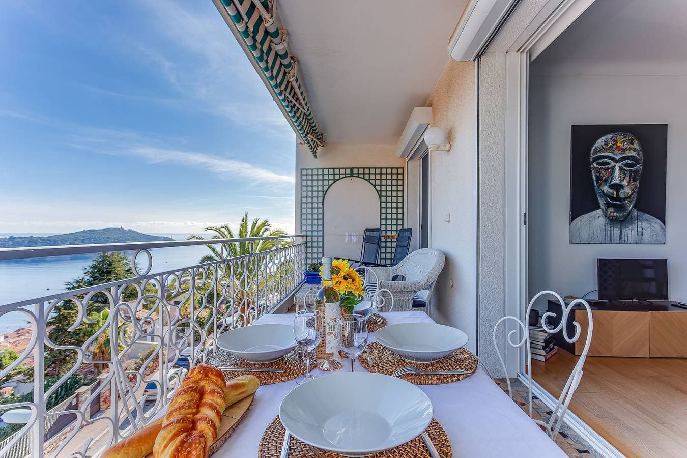 Foto 3 von 24: Terrace on the Bay 2 by Riviera Holiday Hom