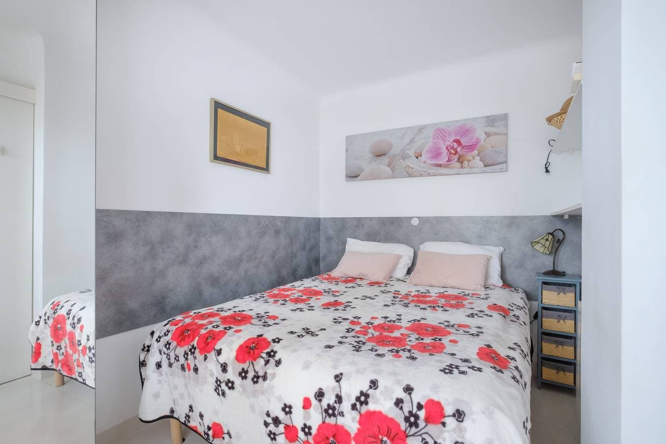 Foto 10 von 22: Ferienwohnung 'Les Pins' mit Meerblick, Wi-Fi und Klimaanlage