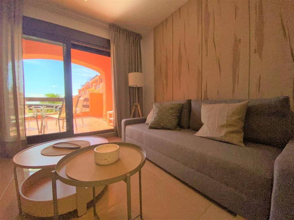 Foto 9 von 23: Apartment with Sea View