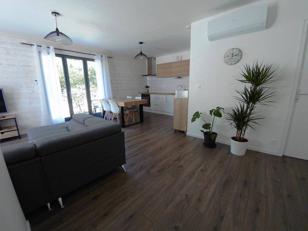 Foto 4 von 28: Two-Bedroom House
