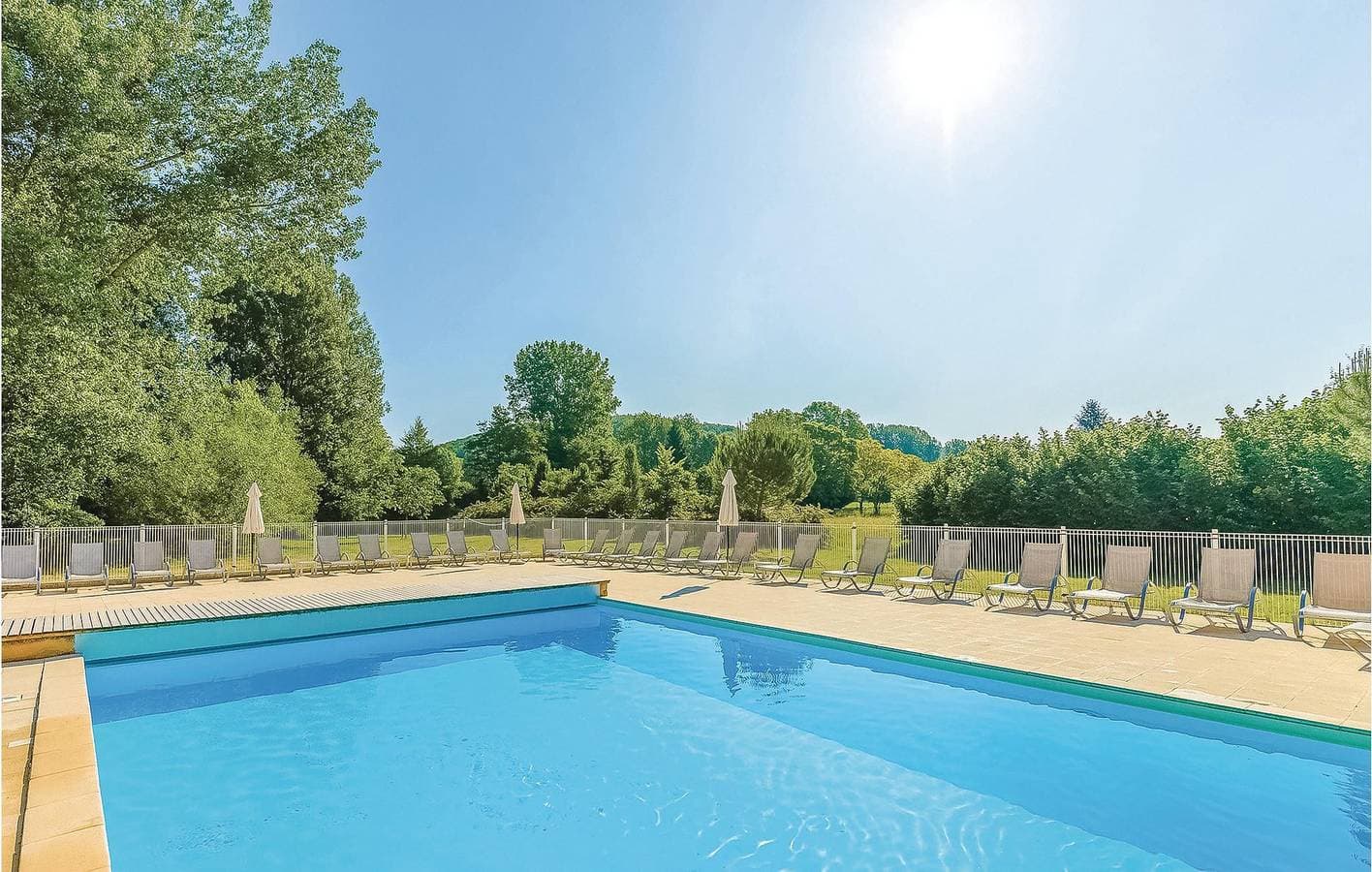 Foto 6 von 16: Terrassenwohnung mit Pool, Parkplatz & WiFi