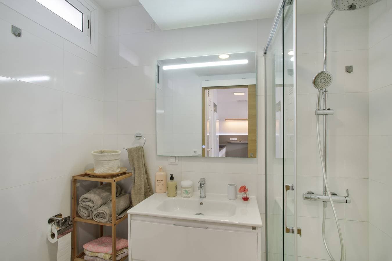 Foto 11 von 24: Ferienwohnung 'Sun and Serenity Pool Wifi' mit Meerblick, Wi-Fi und Klimaanlage