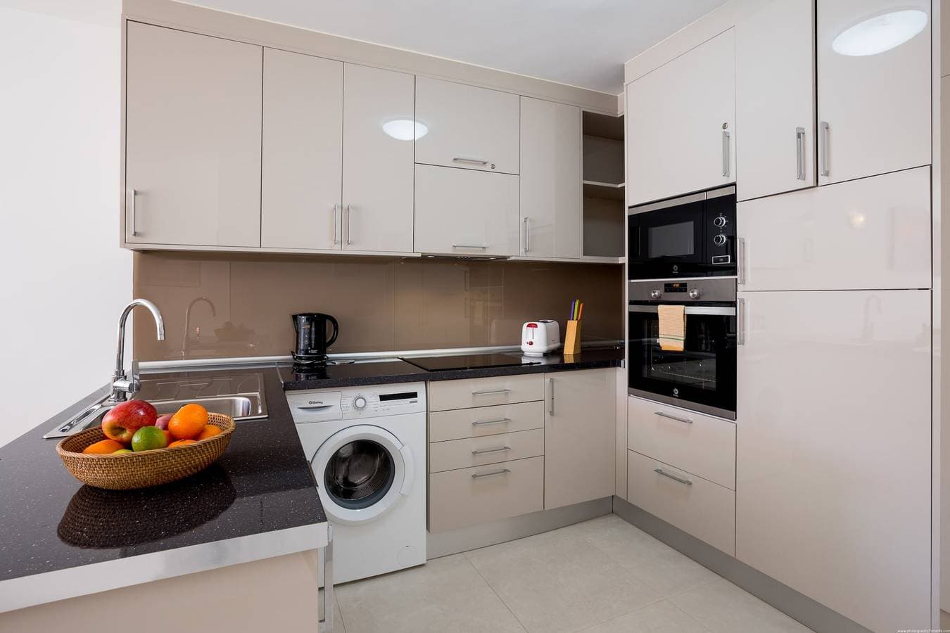 Foto 8 von 18: Ferienwohnung für 4 Personen mit Pool