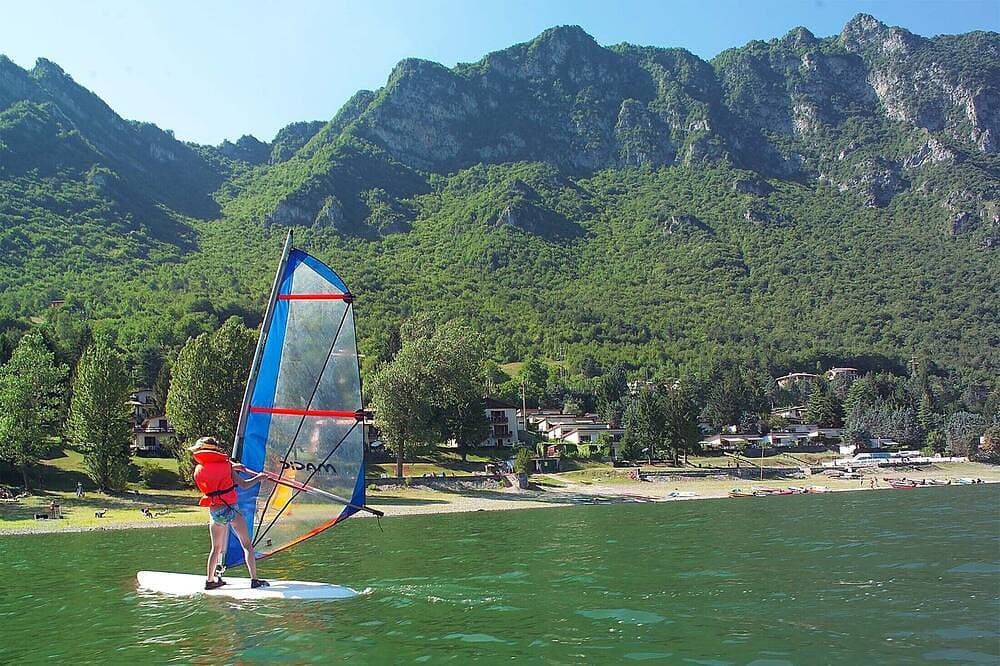 Foto 13 von 30: Direkt am See mit eingezäunt Garten