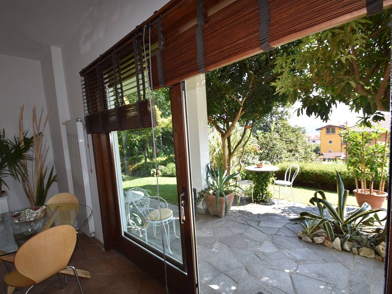 Foto 12 von 33: Chalet am Lago Maggiore mit Gartenblick