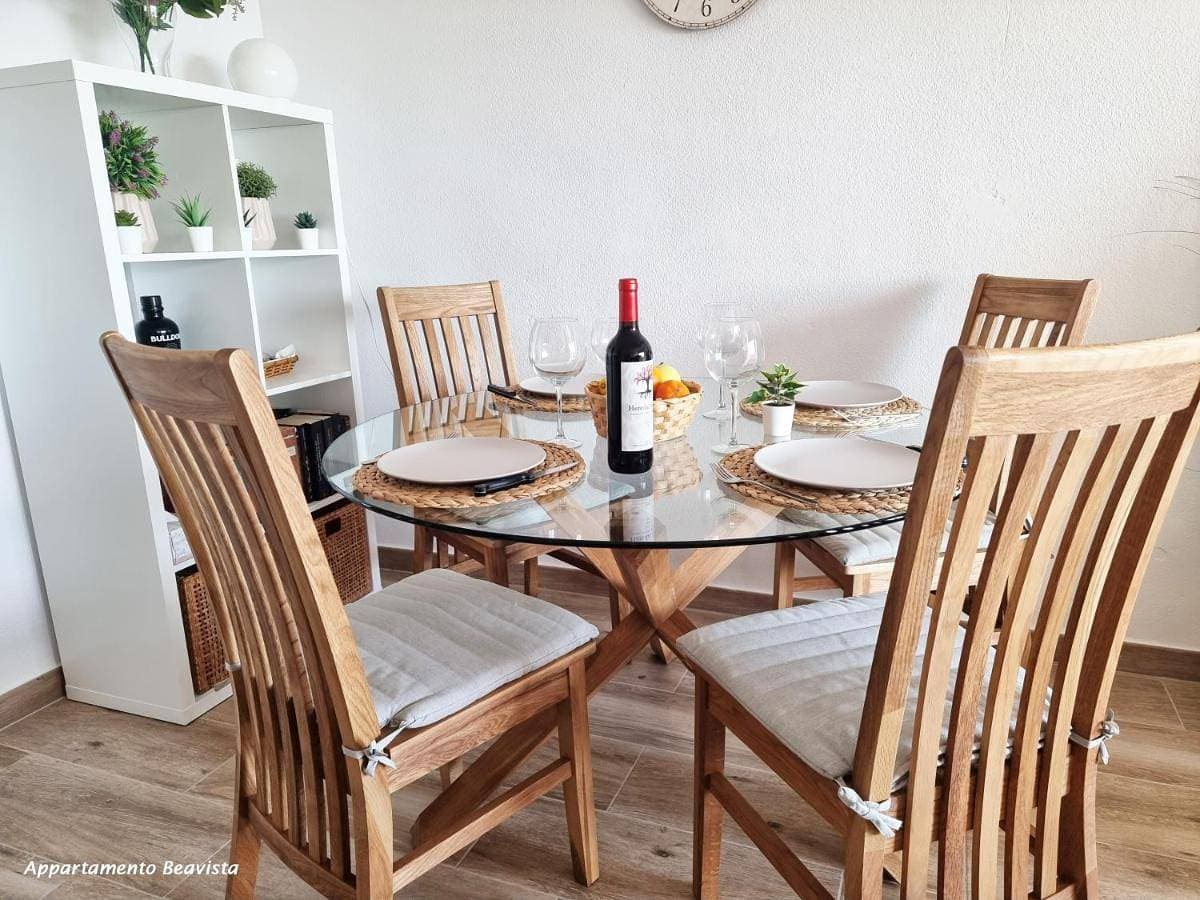 Foto 4 von 23: Apartment with Sea View