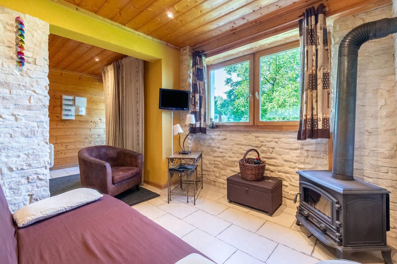 Foto 2 von 11: Ferienwohnung für 6 Personen mit Terrasse
