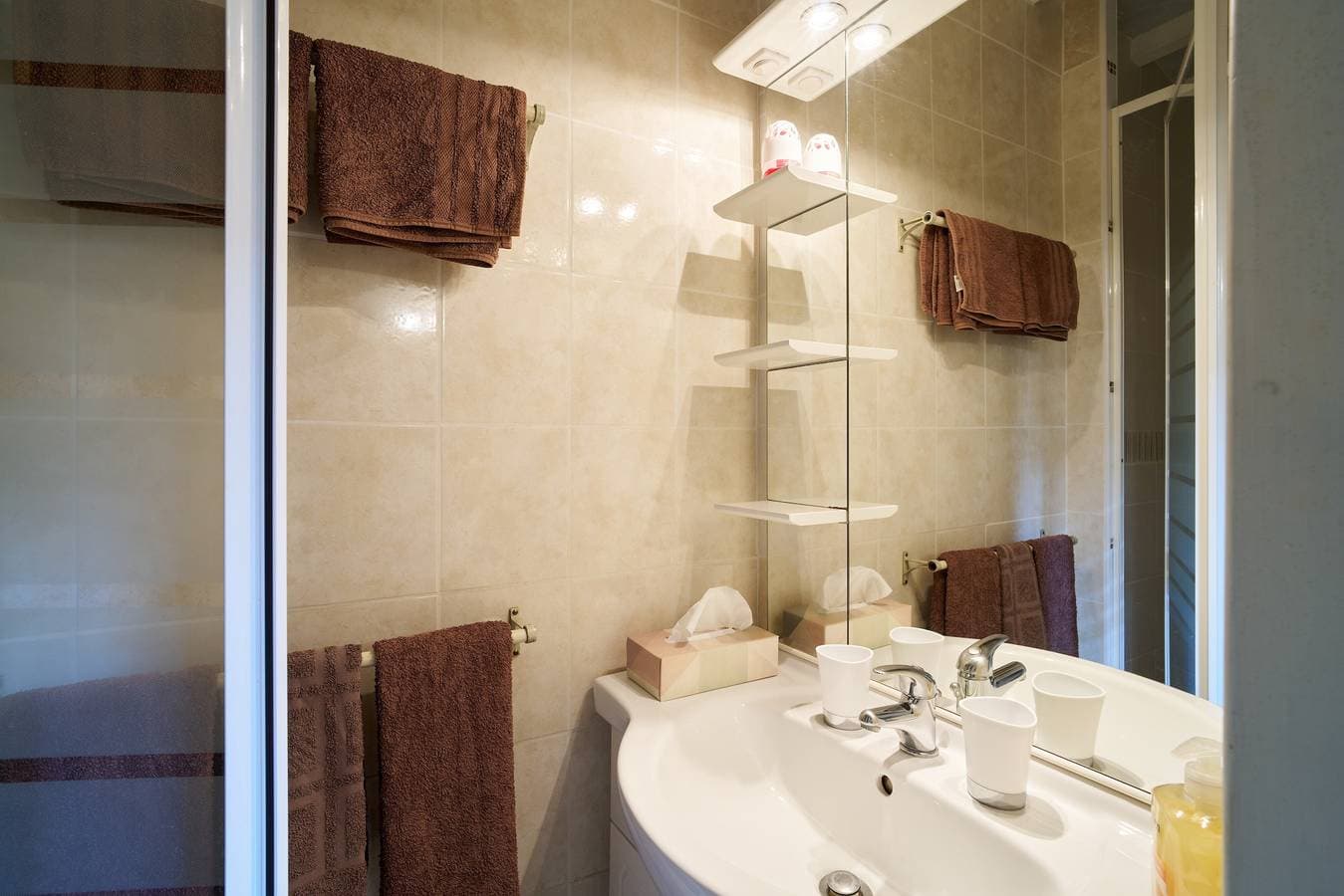 Foto 13 von 32: Périgord Elegant – Gästezimmer 'Le Pré Fleuri' mit Pool im Herzen des Ribéracois