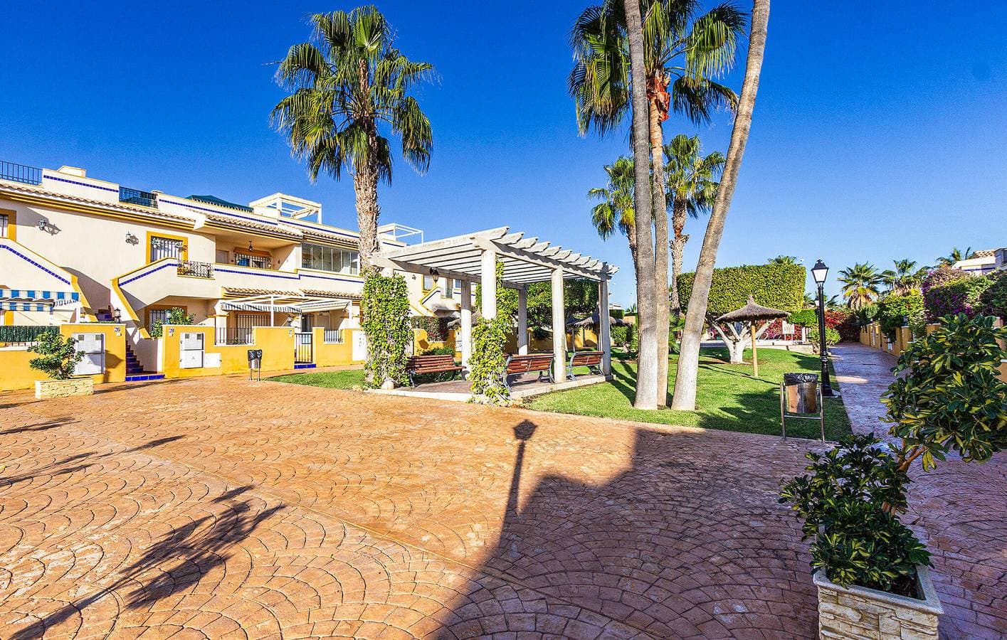 Foto 2 von 25: Gemütliches Apartment mit Pool und Terrasse, 1,5 km von Playa de Campoamor entfernt