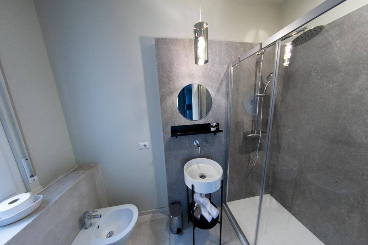 Foto 6 von 14: Double Room with Private Bathroom