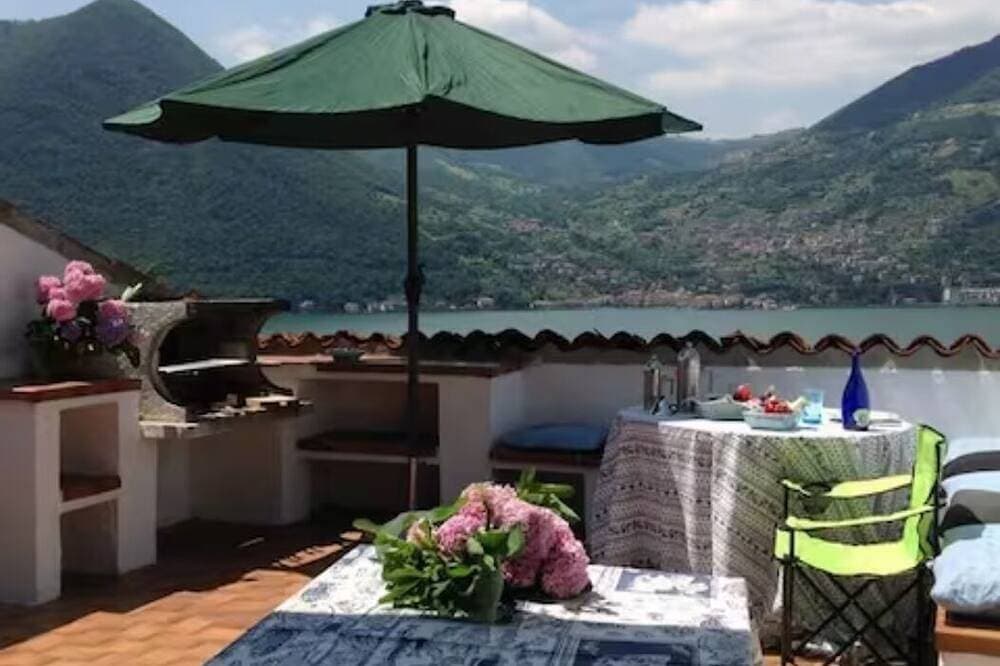 2 Bedroom Apartment in Menzino 1