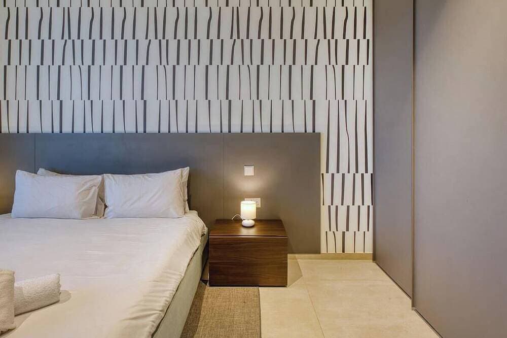Foto 5 von 30: Luxury Living with Pool in Mercury Tower