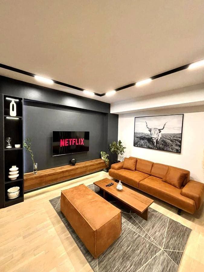 Sunlight Luxe Apartment 1