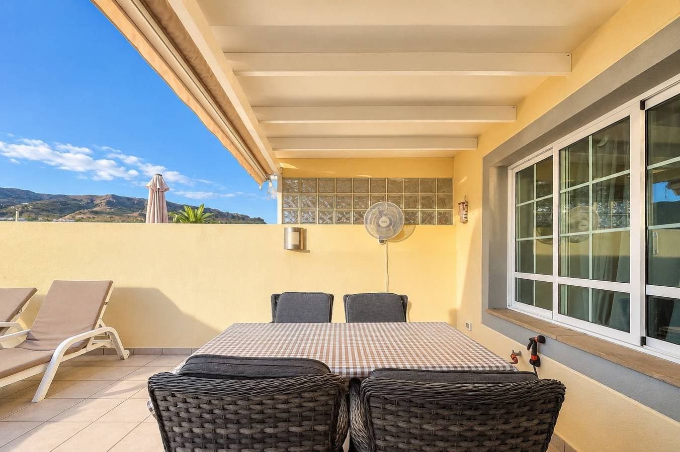 Foto 11 von 45: Ferienwohnung für 4 Personen mit Pool