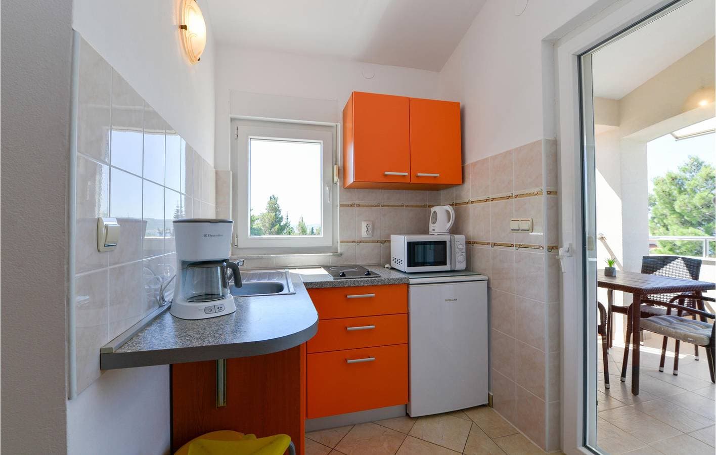 Foto 3 von 21: Gemütliche Wohnung mit Terrasse, WLAN und Parkplatz, 2,5 km vom Strand entfernt