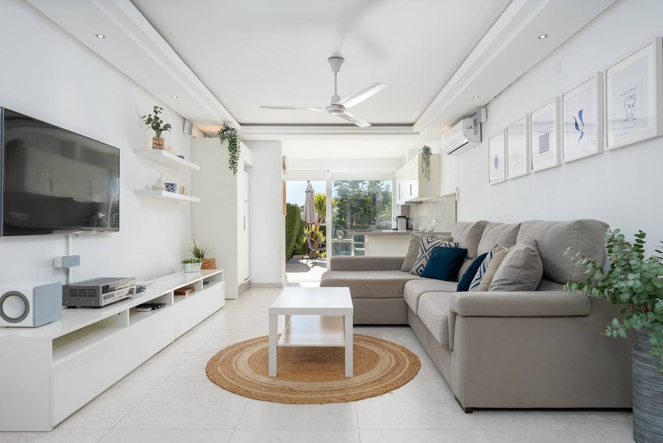 Foto 6 von 40: Ferienwohnung für 6 Personen mit Pool