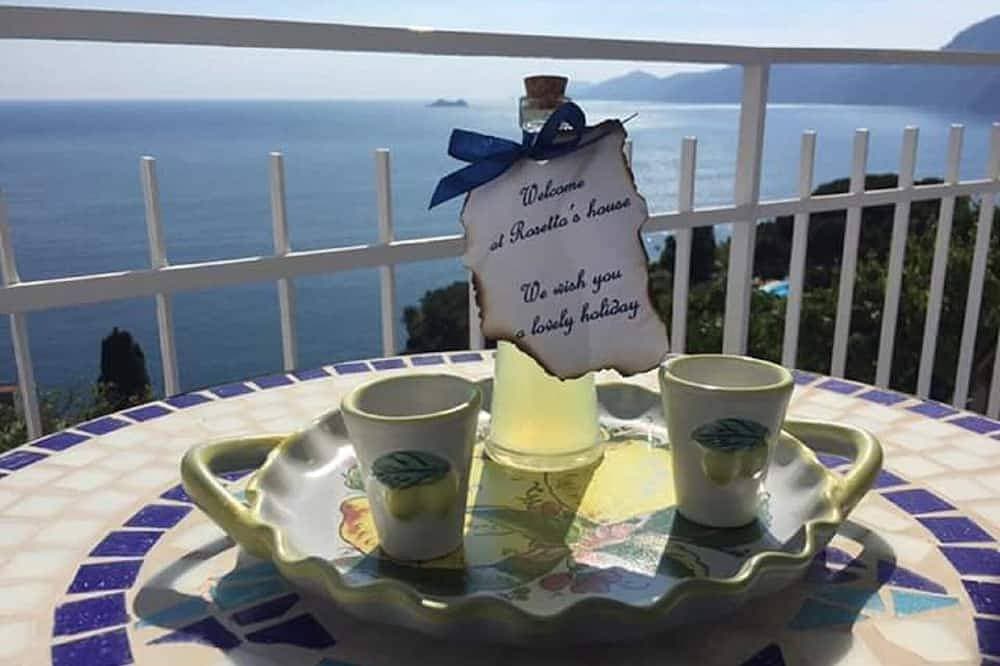 Eine Terrasse am Meer Paradies der Amalfi-Küste 1