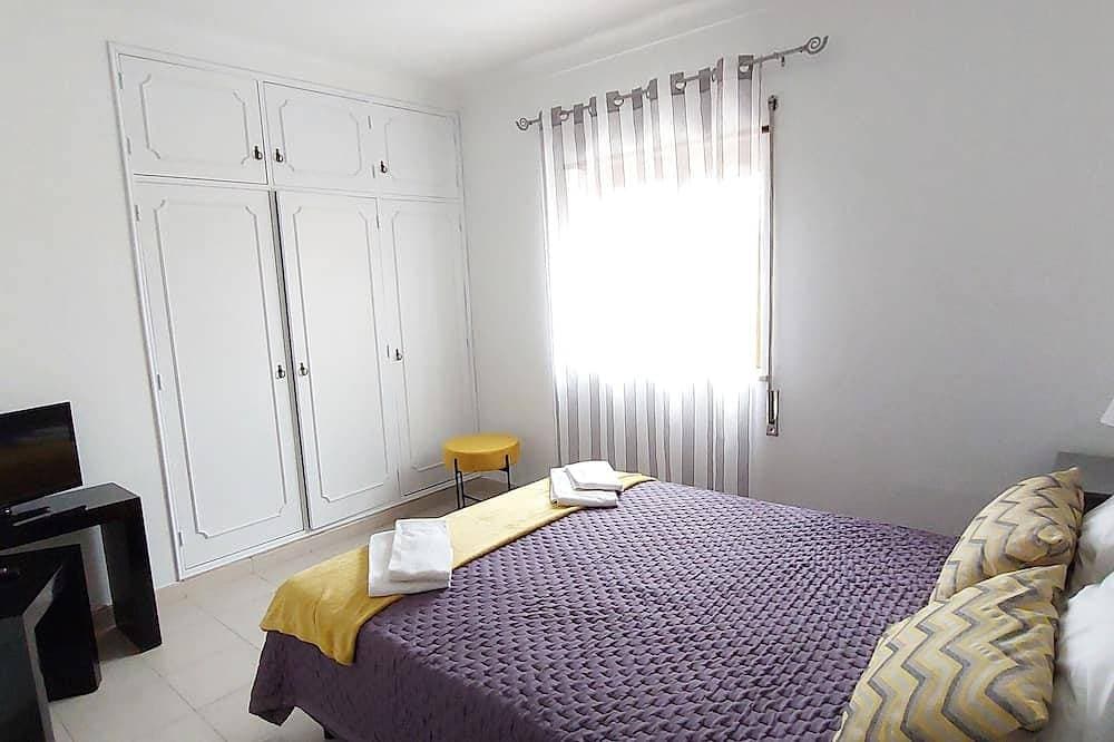 Foto 5 von 28: Apartamento Delfino T2 1