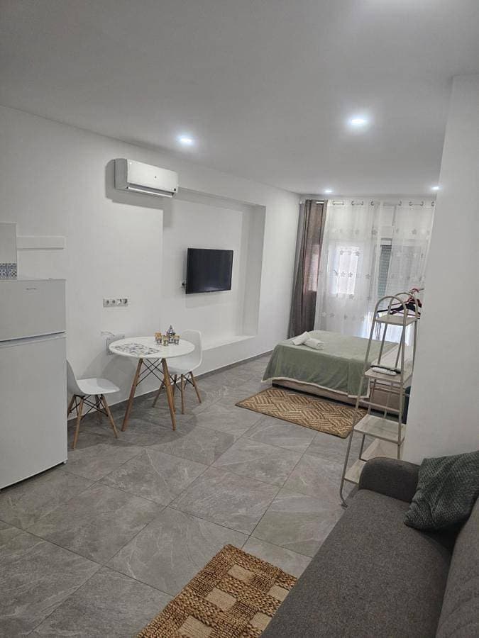 Foto 4 von 8: One-Bedroom Apartment