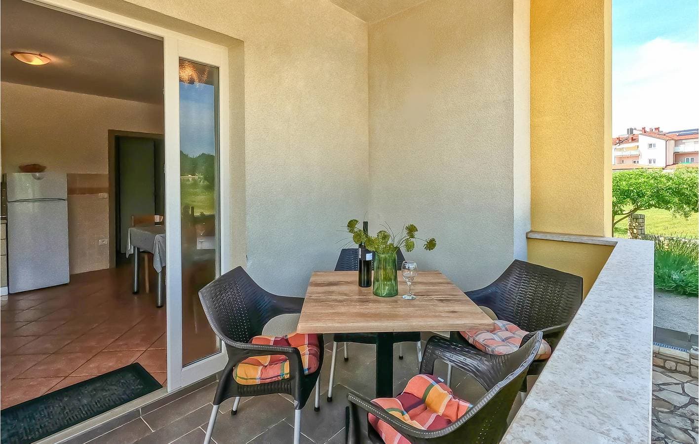 Foto 9 von 19: Gemütliches Apartment mit Terrasse, 100 m von der Küste und dem Stadtzentrum entfernt, mit Parkplatz