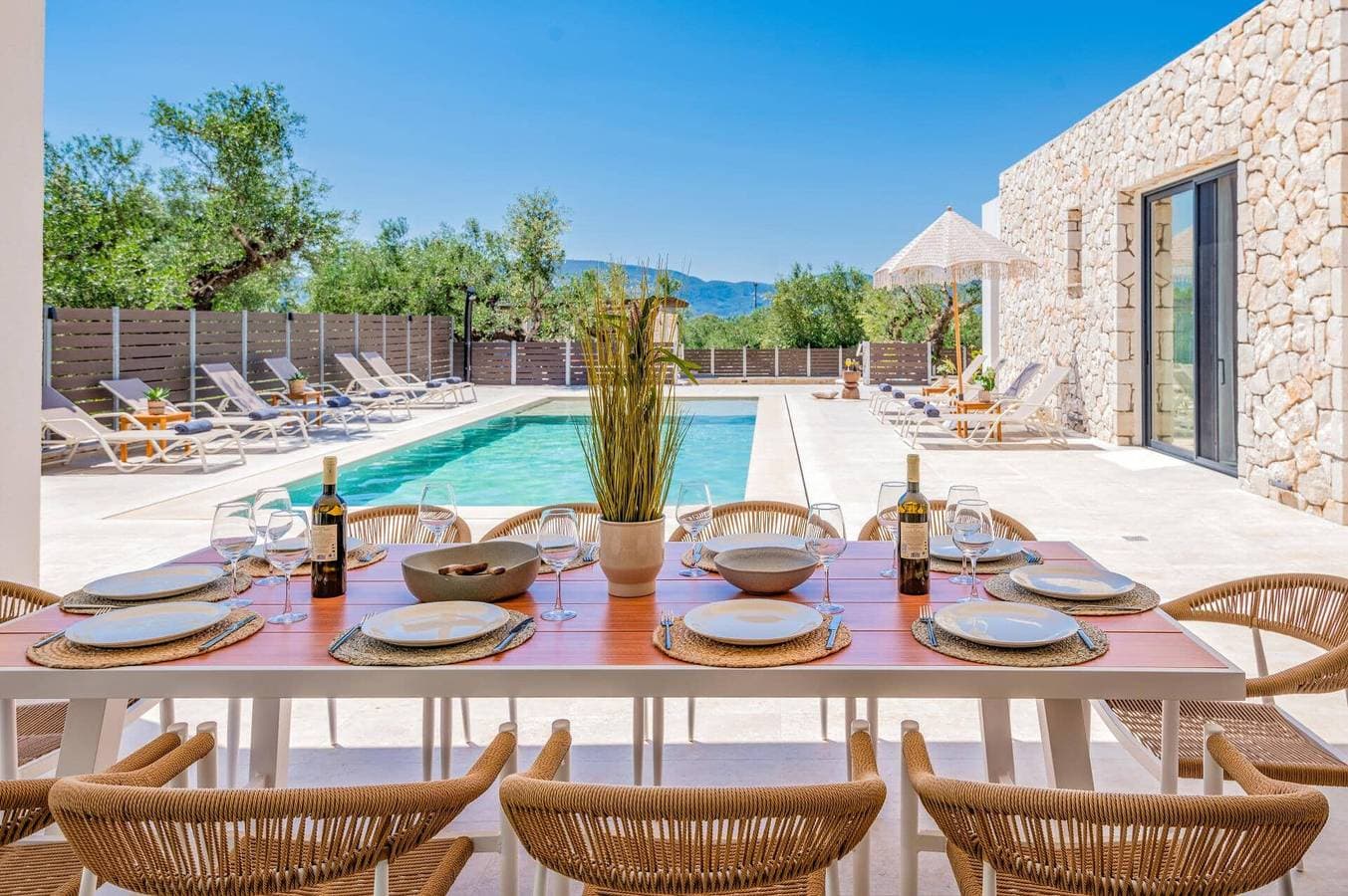 Foto 3 von 25: Villa für 10 Personen mit Garten