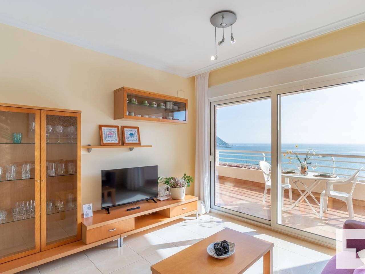 Foto 11 von 27: Apartment mit Pool, WLAN und Klimaanlage 25m vom Strand in Calpe