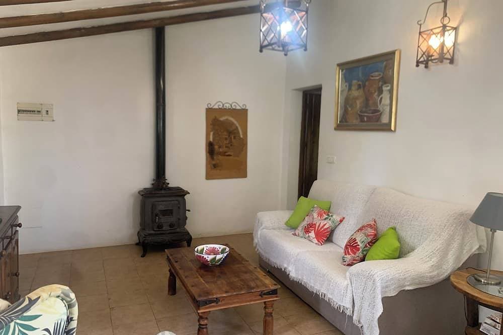 Foto 7 von 22: Private neu renovierte Villa mit spektakulärem Blick auf das Land, eigenem Pool, Garten
