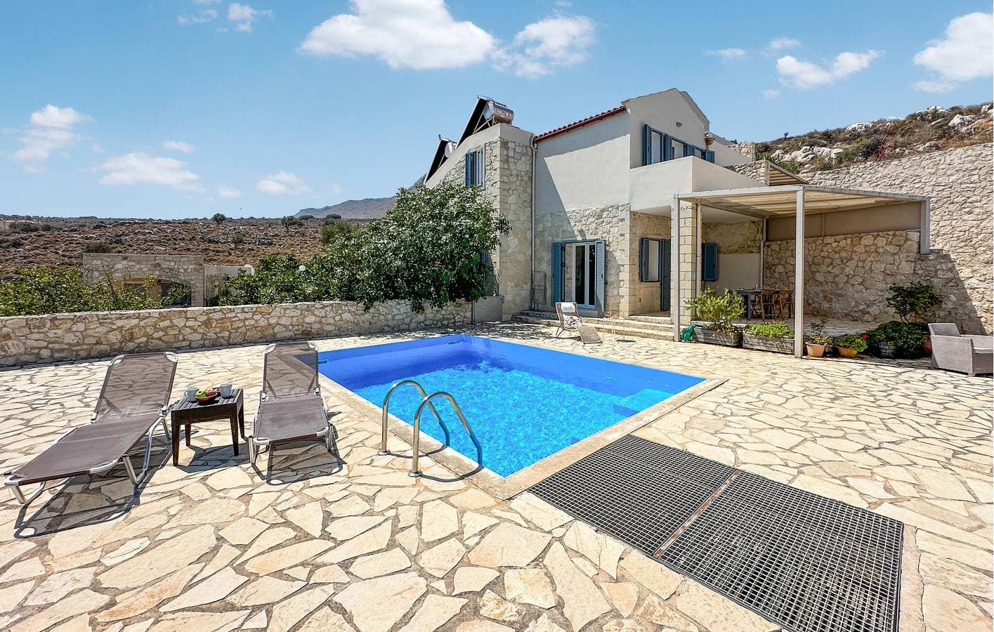 Foto 12 von 37: Apartment mit Meerblick, Pool und WLAN, Almyrida