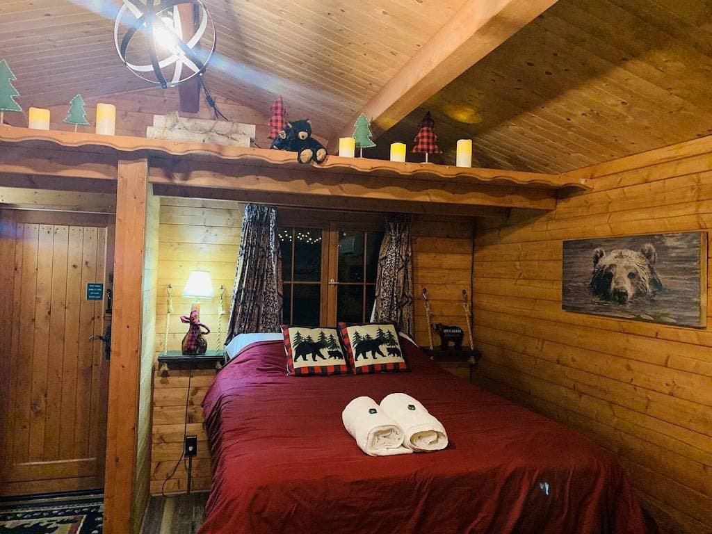 Foto 13 von 32: The Bear Den - Studio Cabin im Herzen von Hayward
