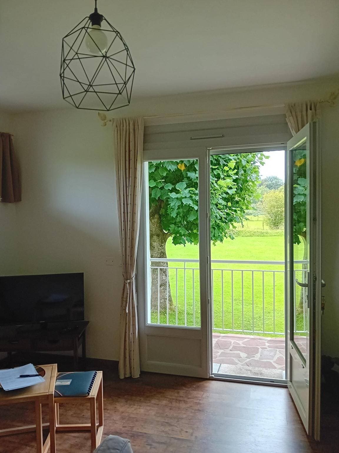 Foto 8 von 25: Ferienwohnung 'L'Aster 3 étoiles, 2 personnes' mit Gemeinschaftsgarten und WLAN