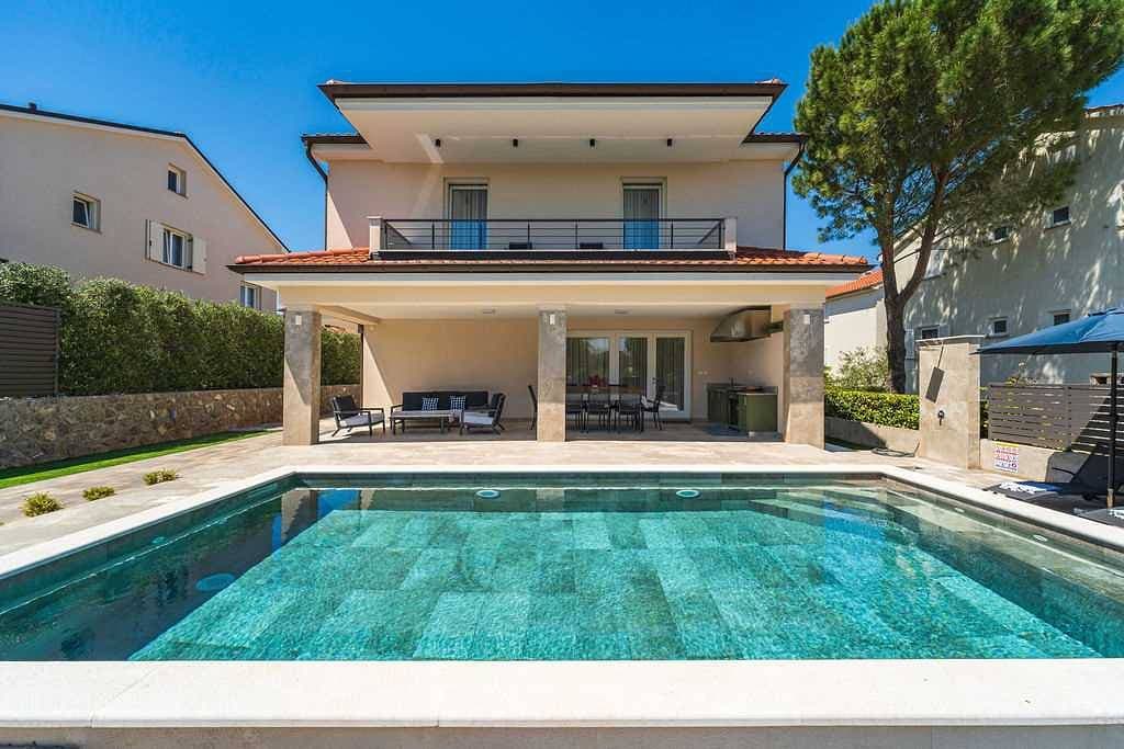 Foto 4 von 28: Villa Manuela mit privatem Pool in Strandnähe
