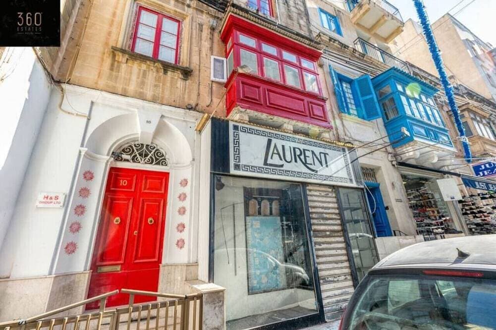 Foto 10 von 16: Studio Haven in Vibrant Sliema Neighborhood