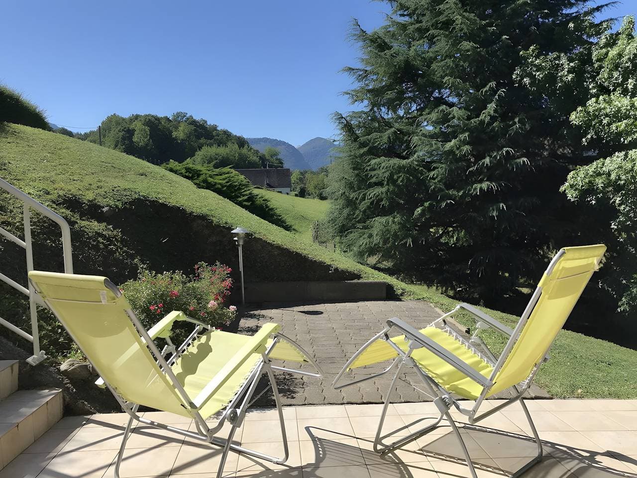 Foto 4 von 28: Ferienwohnung 'Le Labrit 3 étoiles' mit Bergblick und WLAN