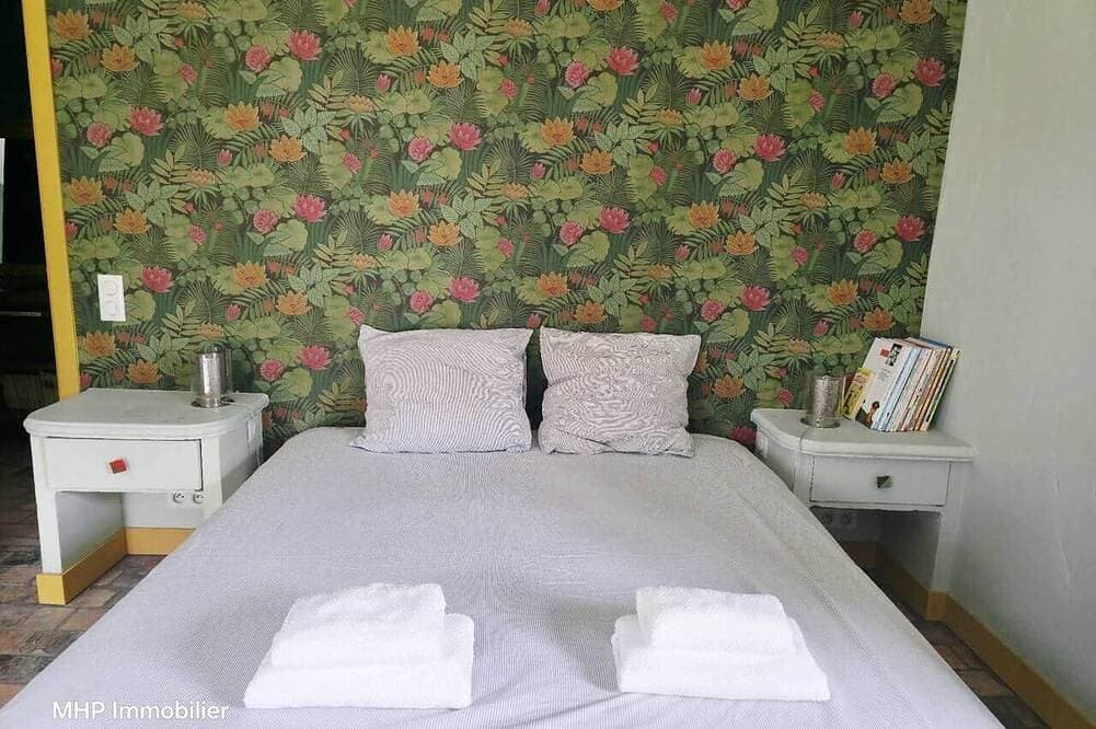 Foto 4 von 30: Magnificent Villa 14 p, swimming pool, garden, parking