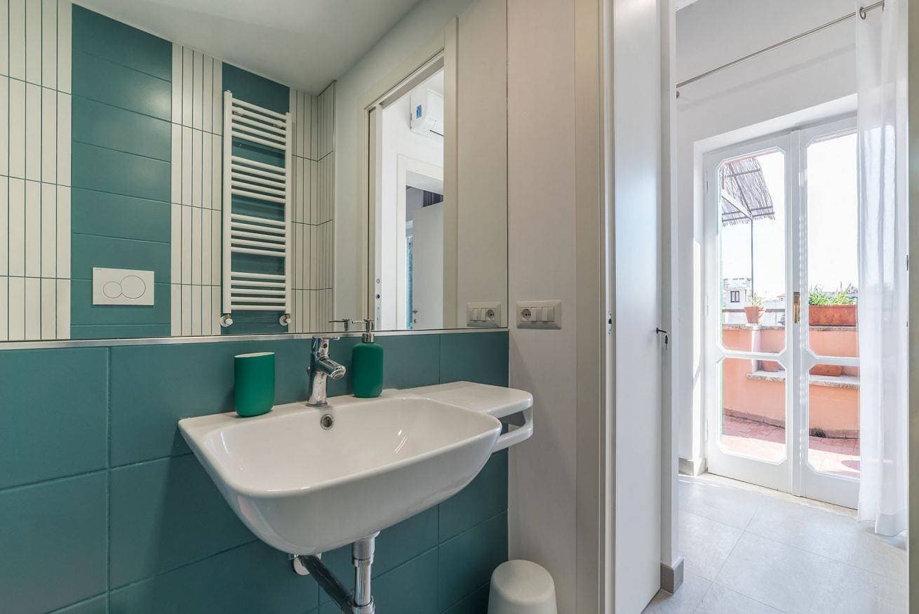 Foto 12 von 32: Ferienwohnung für 2 Personen mit Balkon/Terrasse