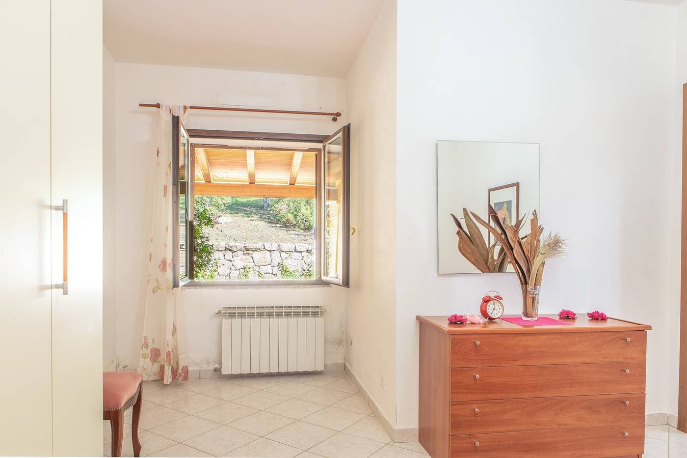 Foto 8 von 29: Ferienwohnung 'Villa Smeralda 3' mit Pool und Garten nahe Olbia