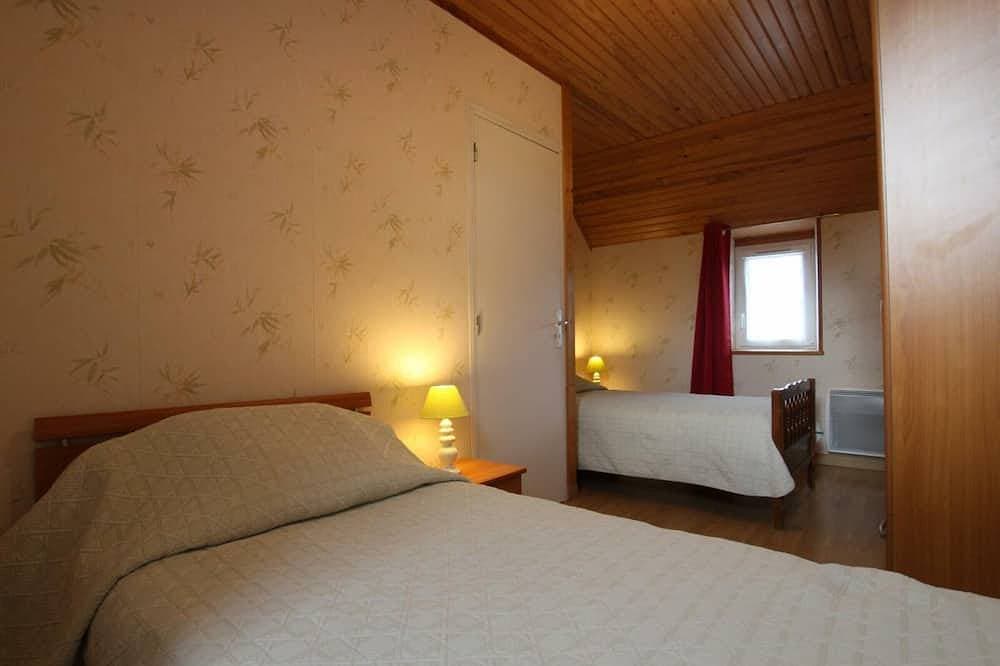 Foto 5 von 15: Charmantes Haus in La Hague mit Kamin und privatem Hof