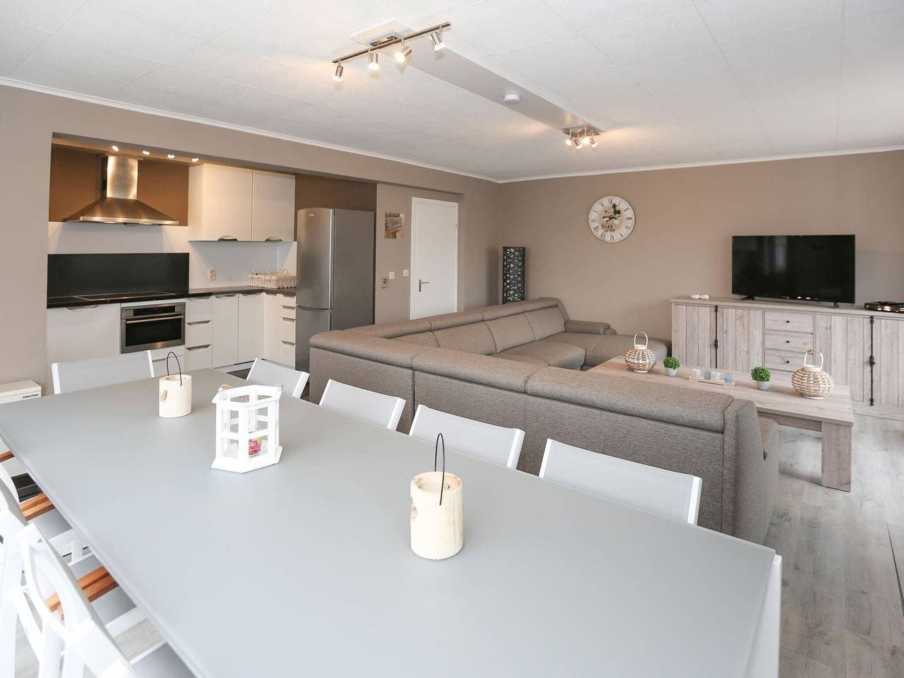 Foto 10 von 40: Spacious Coastal Retreat
