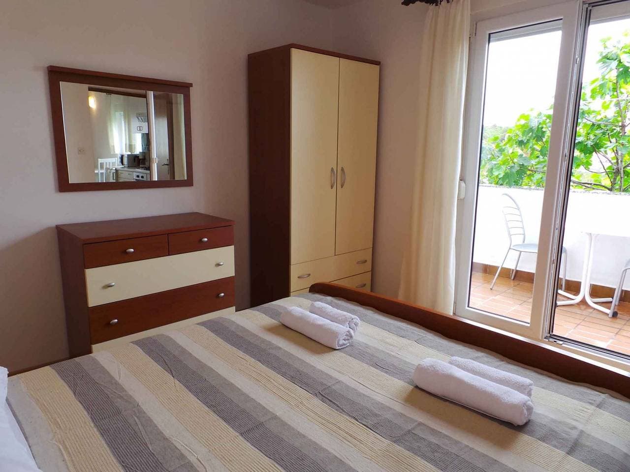 Foto 10 von 20: Ferienwohnung in Ljubač mit Meerblick, Balkon, Klimaanlage, W-Lan (809-3)